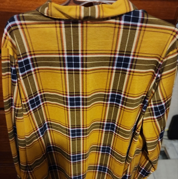 Bobbie Brooks Plaid Button Up Shirt. Size 3x - Picture 2 of 3